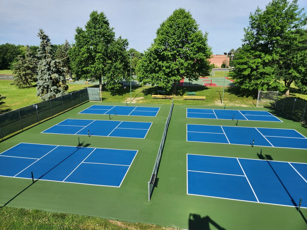 Sửa sân pickleball vũng nước 2 lớp TOPSPORTS 